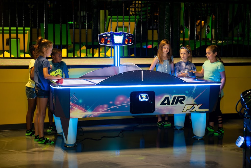 Launch Trampoline Park West Palm Beach | restaurant | 4340 Okeechobee Blvd Cross County Plaza – Bay K-103, West Palm Beach, FL 33409, USA | 5615447924 OR +1 561-544-7924