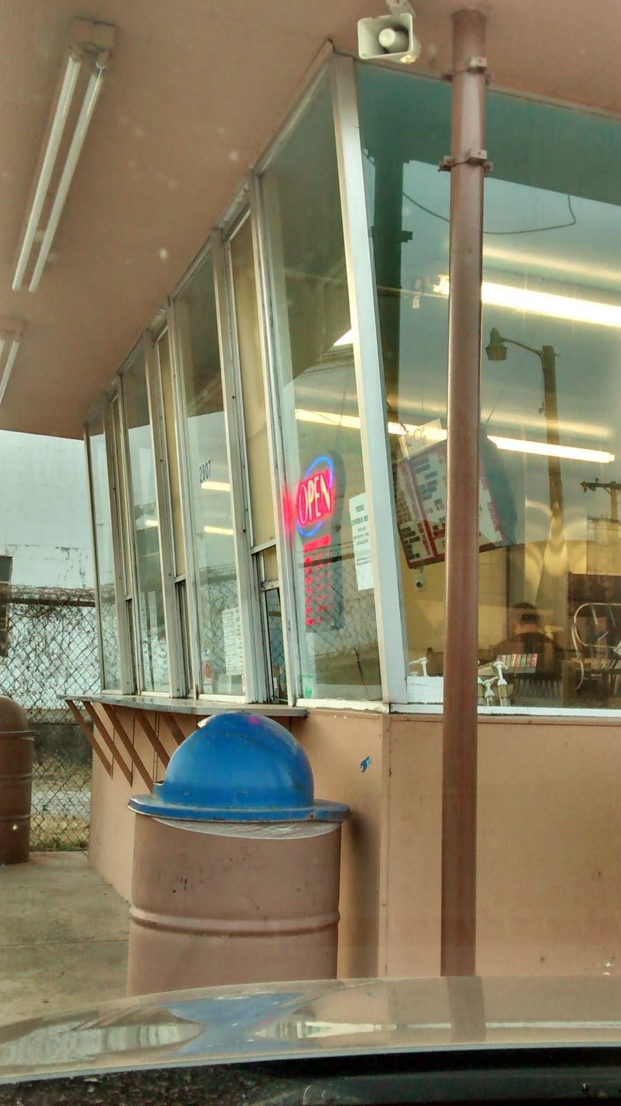 Lot-A-Burger | restaurant | 2807 Charles Page Blvd, Tulsa, OK 74127, USA | 9185833496 OR +1 918-583-3496