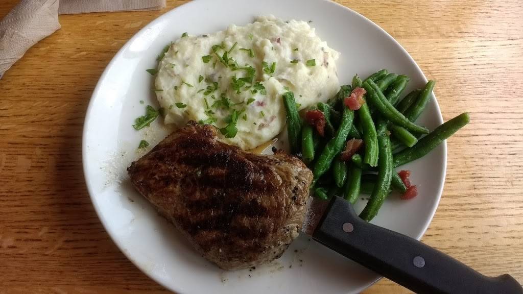 Applebees Grill + Bar | restaurant | 2050 Pipestone Rd, Benton Harbor, MI 49022, USA | 2699258808 OR +1 269-925-8808