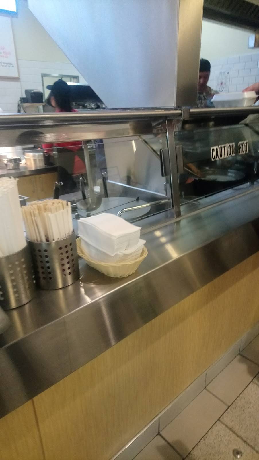 Golden Thai | restaurant | 1620 Scott St, Ottawa, ON K1Y 4T2, Canada | 6137289088 OR +1 613-728-9088