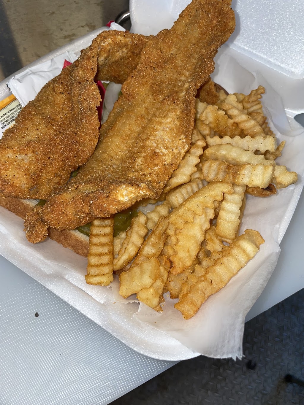 Royalty Eats Catering Co LLC | restaurant | 2300 Clarksville Pike, Nashville, TN 37208, USA | 6157158513 OR +1 615-715-8513