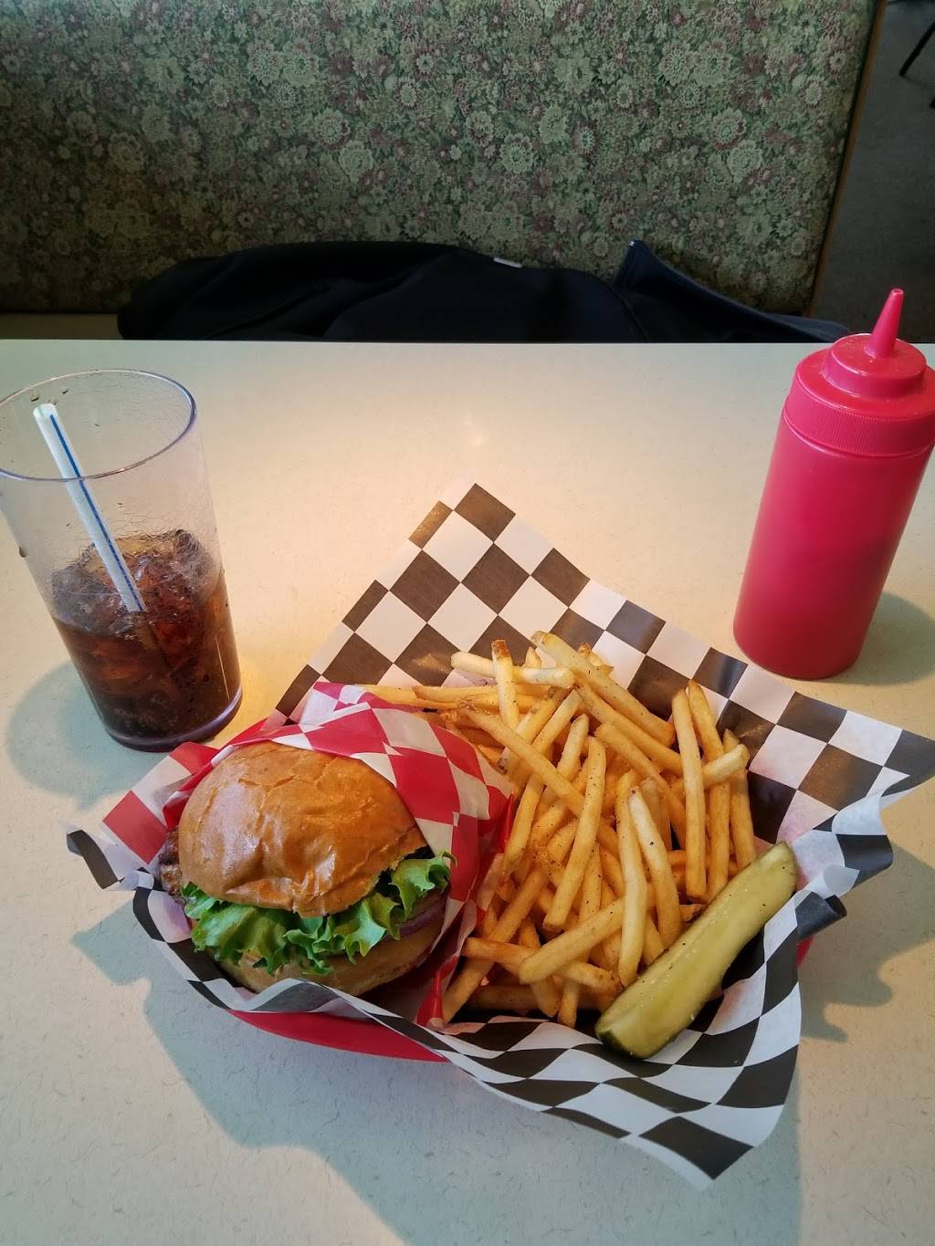 Airway Cafe | restaurant | 1893 Newcomb St #12, Porterville, CA 93257, USA | 5597848208 OR +1 559-784-8208