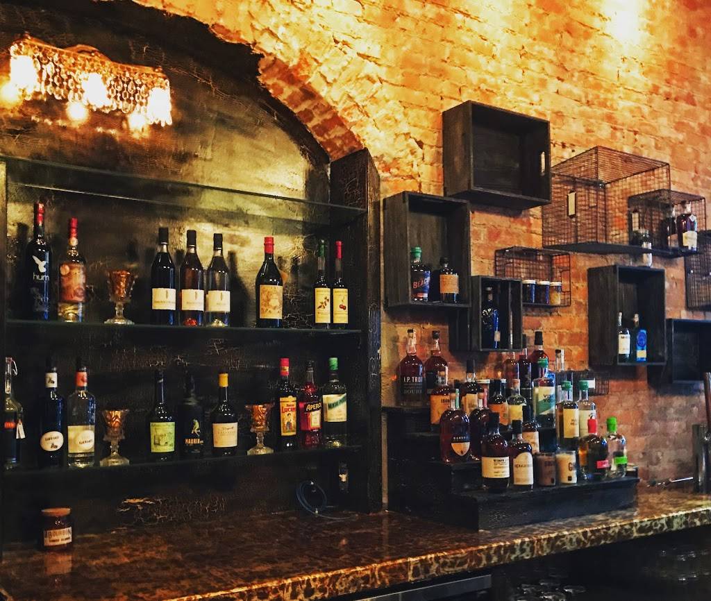 The Bullroom | restaurant | 27 W Main St, Middletown, NY 10940, USA | 8458009290 OR +1 845-800-9290