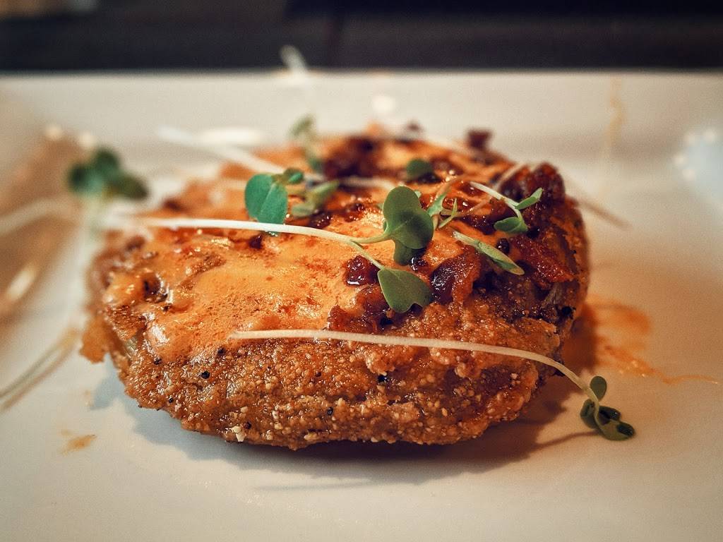 Red Dog Bar & Bistro | restaurant | 9531 NC-93, Piney Creek, NC 28663, USA | 3363598000 OR +1 336-359-8000