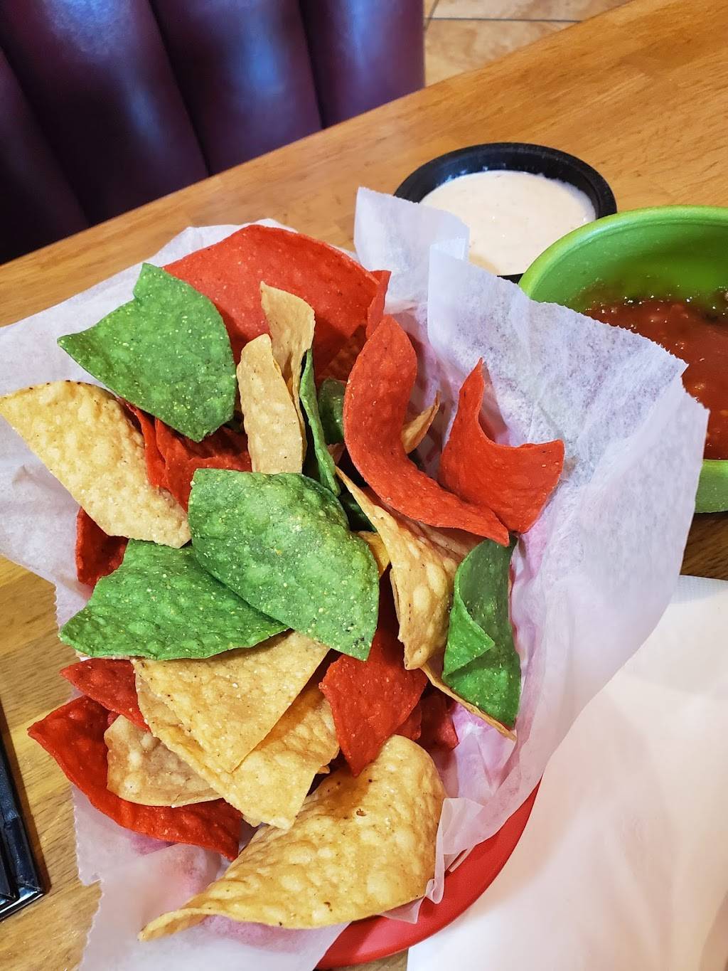 La Parrilla Mexican Grill | restaurant | 7386 Harbour Towne Pkwy #9, Suffolk, VA 23435, USA | 7573941400 OR +1 757-394-1400