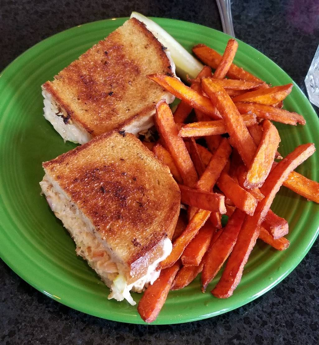 Kayrouz Cafe | restaurant | 3801 Willis Ave, Louisville, KY 40207, USA | 5028962630 OR +1 502-896-2630