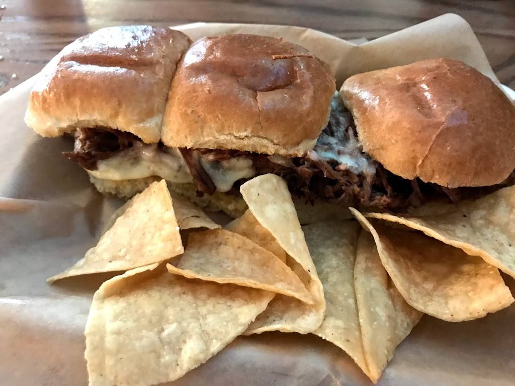 Bonfire Restaurant & Country Bar Manchester | restaurant | 950 Elm St, Manchester, NH 03101, USA | 6032175600 OR +1 603-217-5600