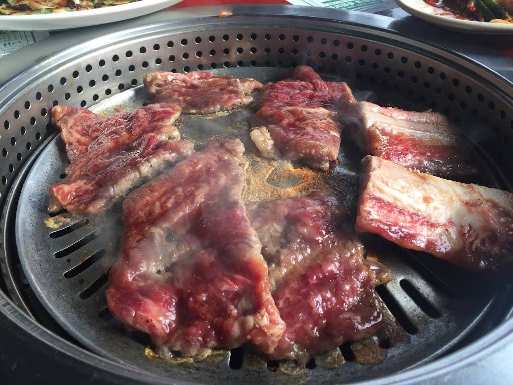 MUTA KOREAN BBQ & KARAOKE | restaurant | 5501 N Front St, Philadelphia, PA 19120, USA | 2152242244 OR +1 215-224-2244
