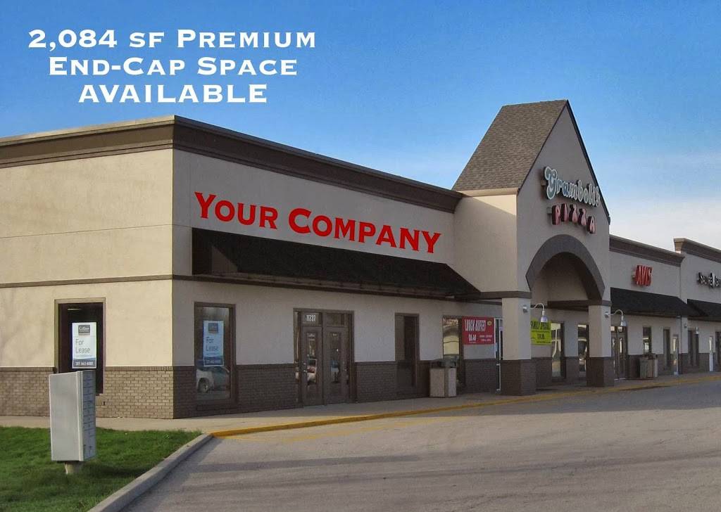 Oaklandon Plaza | shopping mall | 11725 Pendleton Pike, Indianapolis, IN 46236, USA | 3176638446 OR +1 317-663-8446