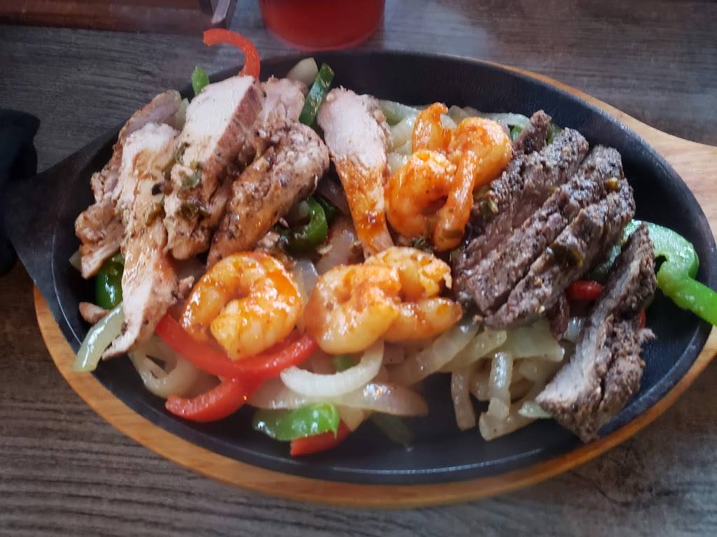 San Miguels Mexican | restaurant | 9 Harbourside Ln, Hilton Head Island, SC 29928, USA | 8438424555 OR +1 843-842-4555