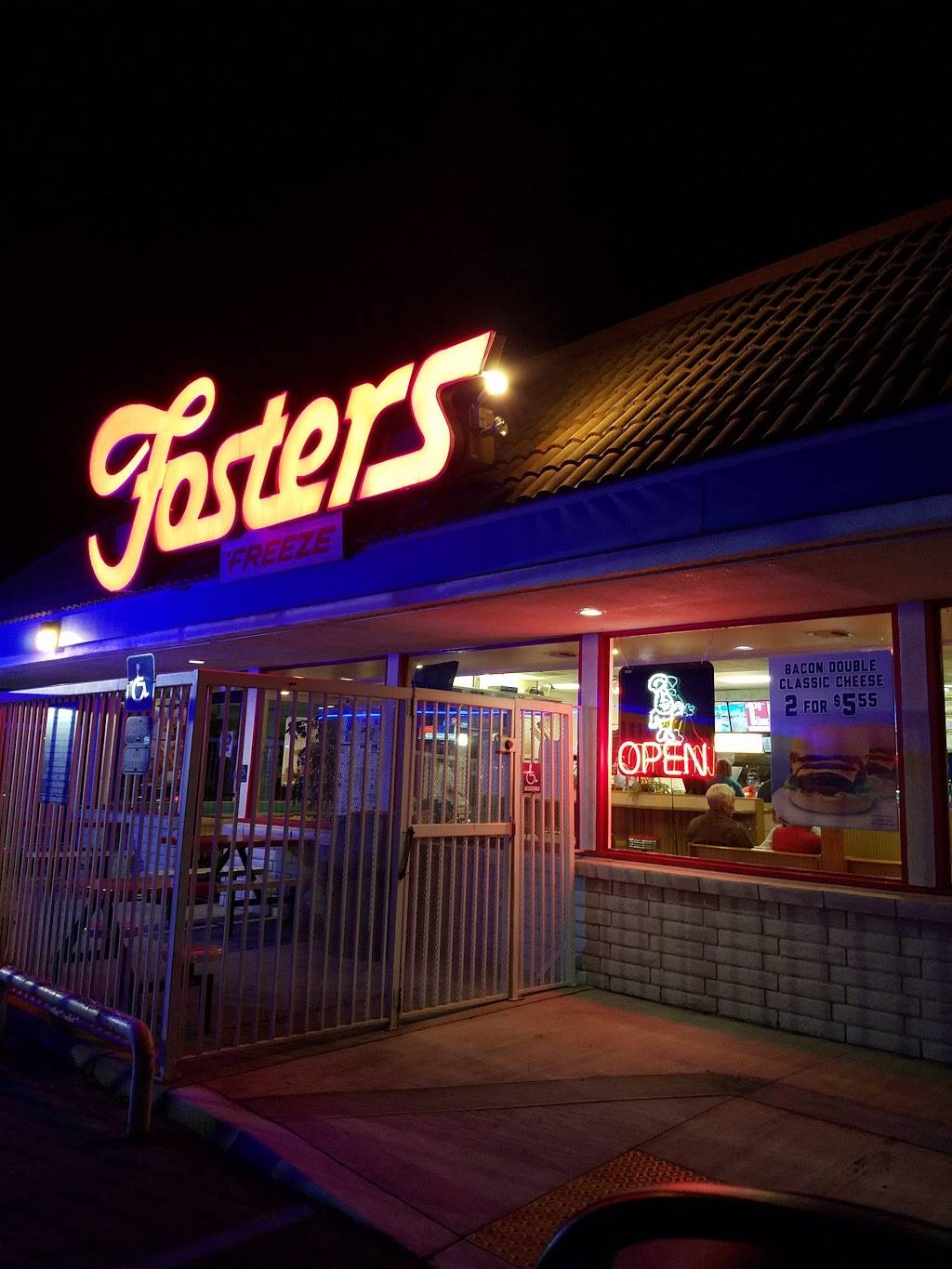 Fosters Freeze | restaurant | 71 E Hanford Armona Rd, Lemoore, CA 93245, USA | 5599244858 OR +1 559-924-4858