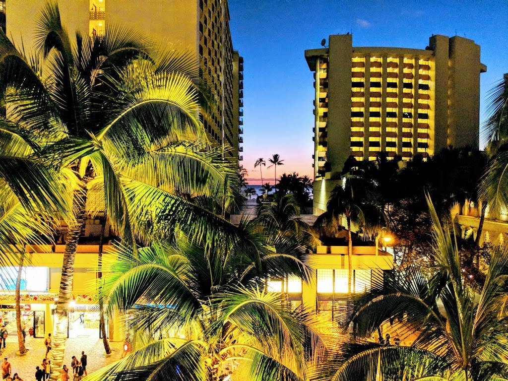 Flour & Barley - Brick Oven Pizza | restaurant | 2330 Kalakaua Ave #302, Honolulu, HI 96815, USA | 8088922993 OR +1 808-892-2993