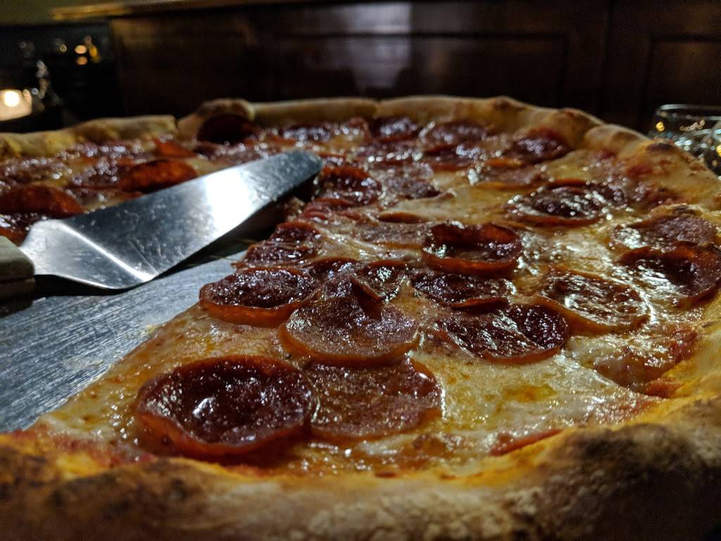 Angelinos Trattoria | meal delivery | 4386 Lankershim Blvd, North Hollywood, CA 91602, USA | 8187695241 OR +1 818-769-5241