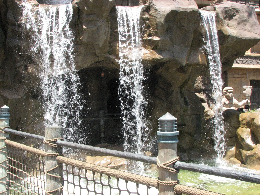 Rainforest River Adventure Ride | restaurant | 3001 53rd St, Galveston, TX 77551, USA | 4097446000 OR +1 409-744-6000