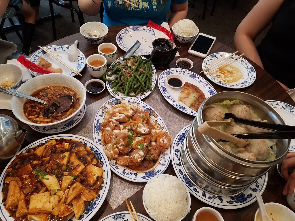 Lius Shanghai | restaurant | 1869 Bath Ave, Brooklyn, NY 11214, USA | 7182566868 OR +1 718-256-6868