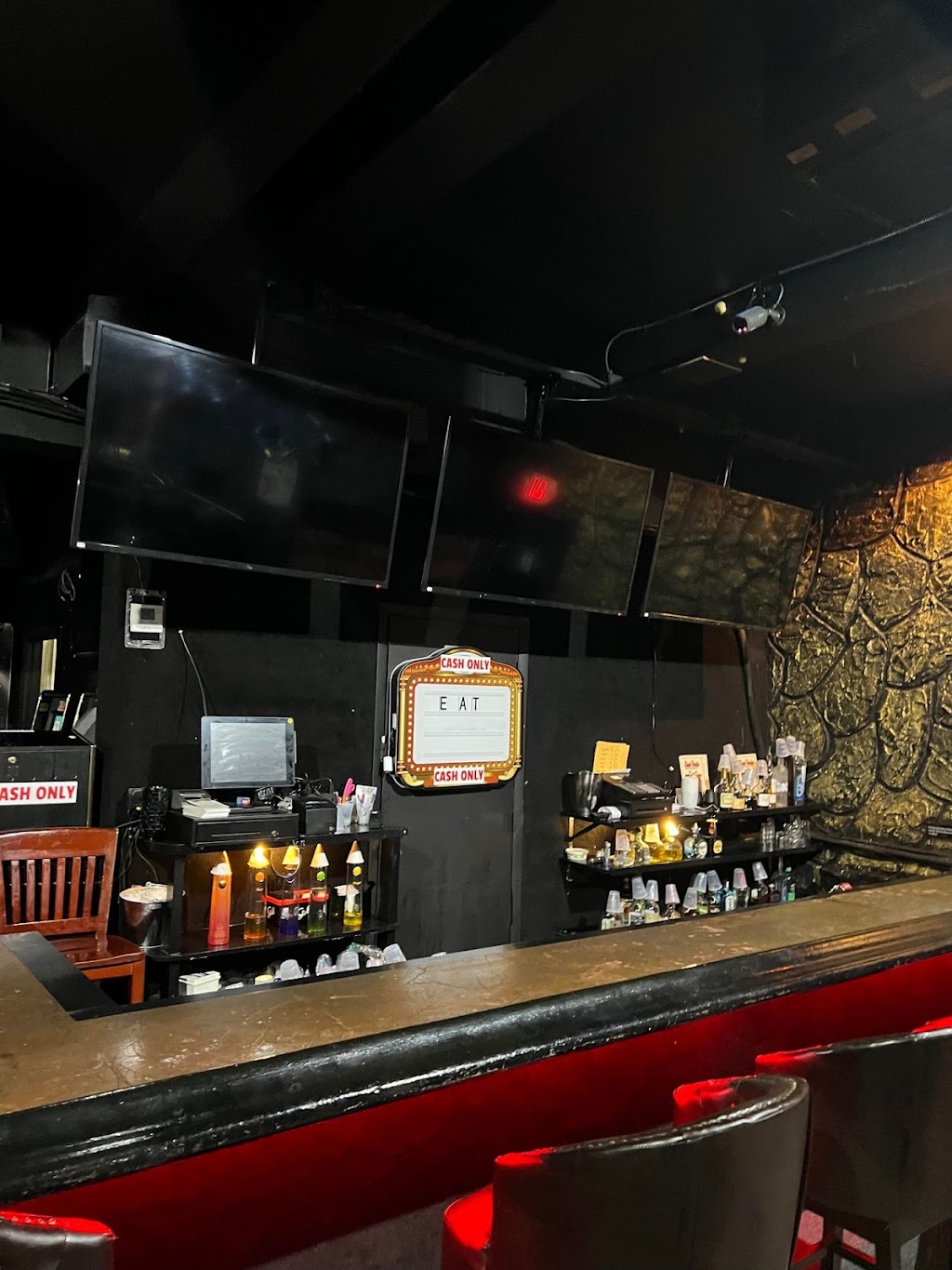 Band House | night club | 801 NE 62nd St, E Cypress Creek Rd, Fort Lauderdale, FL 33334, USA | 9547761526 OR +1 954-776-1526