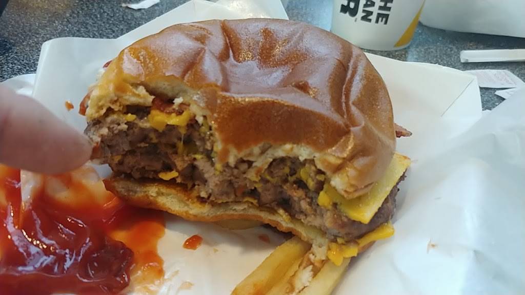 Hardees | restaurant | 20 Prosperity Ln, Stafford, VA 22556, USA | 5407206221 OR +1 540-720-6221