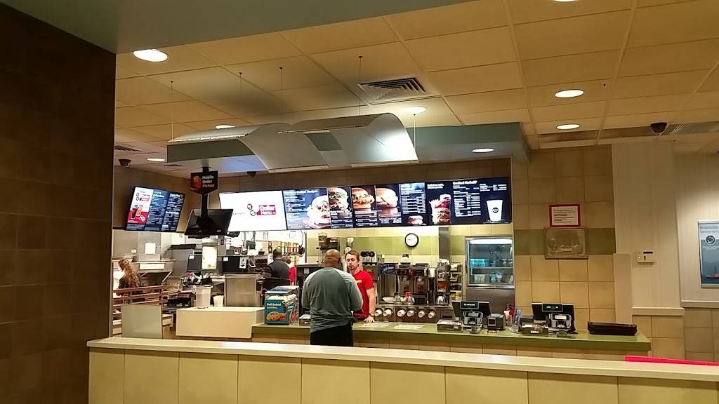 McDonalds | cafe | 103 S Carter Rd, Ashland, VA 23005, USA | 8047985809 OR +1 804-798-5809
