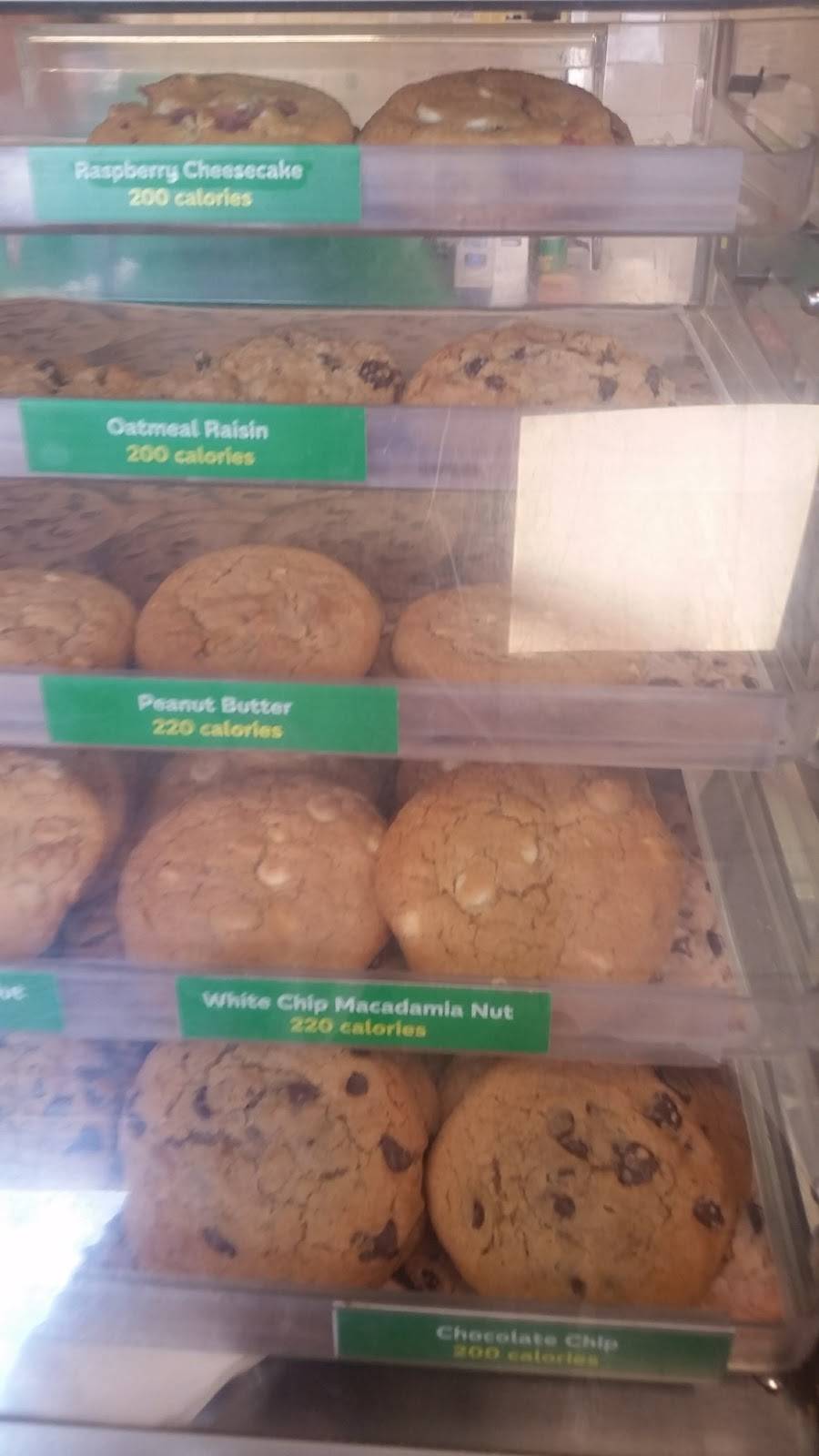 Subway | restaurant | 303 E Foothill Blvd, Rialto, CA 92376, USA | 9098732392 OR +1 909-873-2392