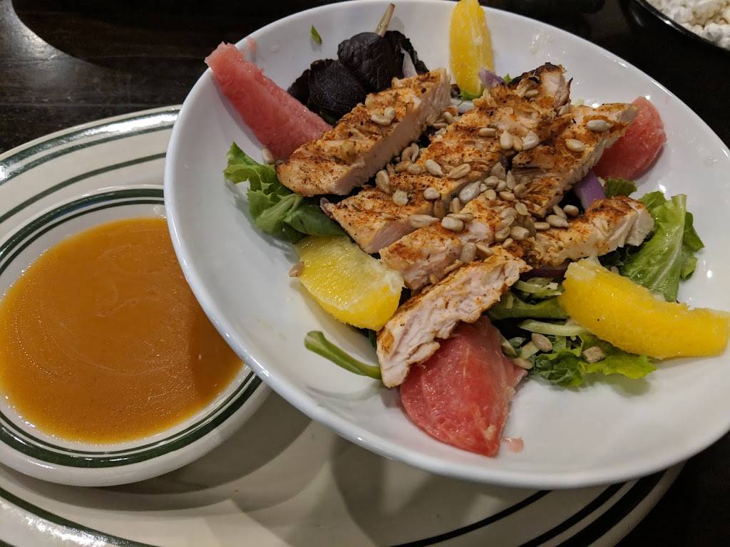 Luckys 13 Pub | restaurant | 1352 Sibley Memorial Hwy, Mendota, MN 55150, USA | 6514521311 OR +1 651-452-1311