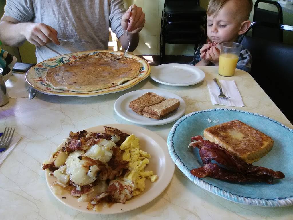 Sweet Sues Country Diner | restaurant | 2148 NY-5, Stanley, NY 14561, USA | 5855265482 OR +1 585-526-5482