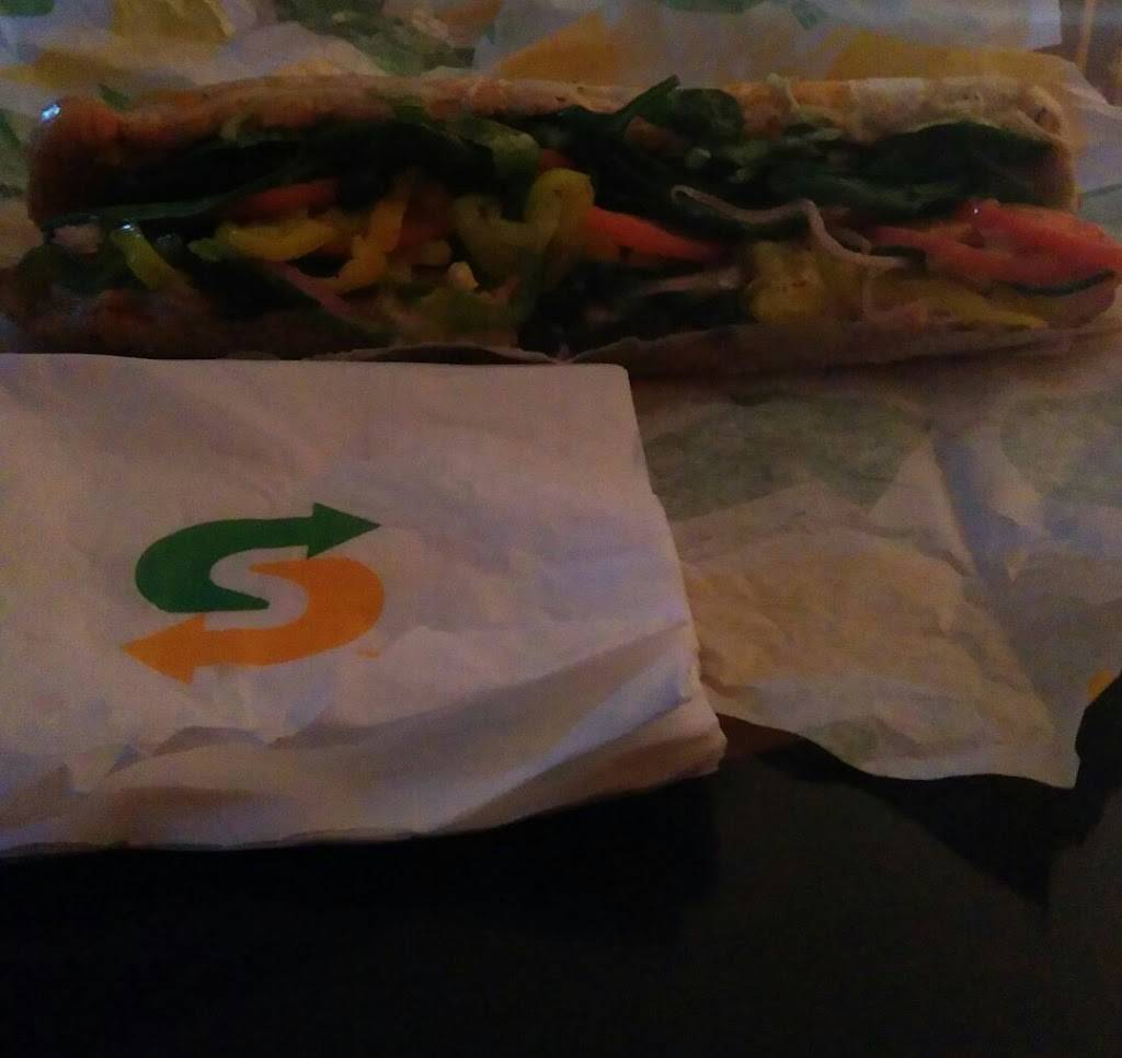 Subway Restaurants | restaurant | 9025 Cullen Blvd Suite 100, Houston, TX 77051, USA | 7137319841 OR +1 713-731-9841