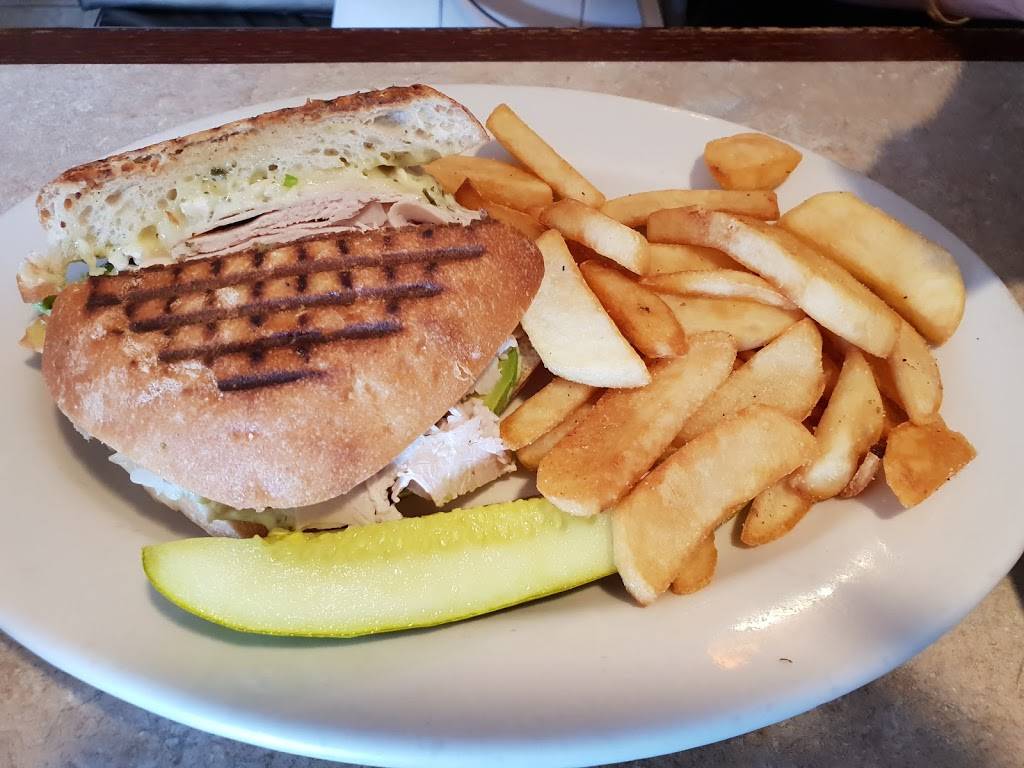 Village Cafe | cafe | 719 Washington St, Newton, MA 02458, USA | 6177955200 OR +1 617-795-5200