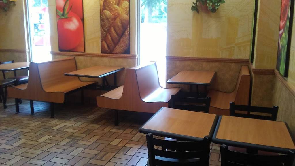 Subway | restaurant | 302 Hampton Ave, Pickens, SC 29671, USA | 8648786287 OR +1 864-878-6287