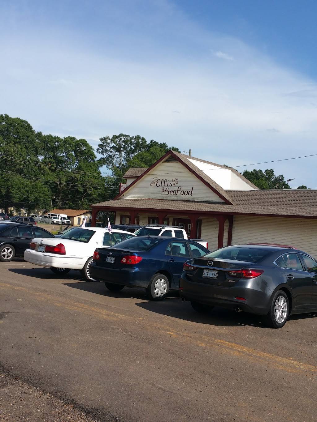 Ellis Seafood | restaurant | 1041 Ellis Ave, Jackson, MS 39209, USA | 6013536956 OR +1 601-353-6956