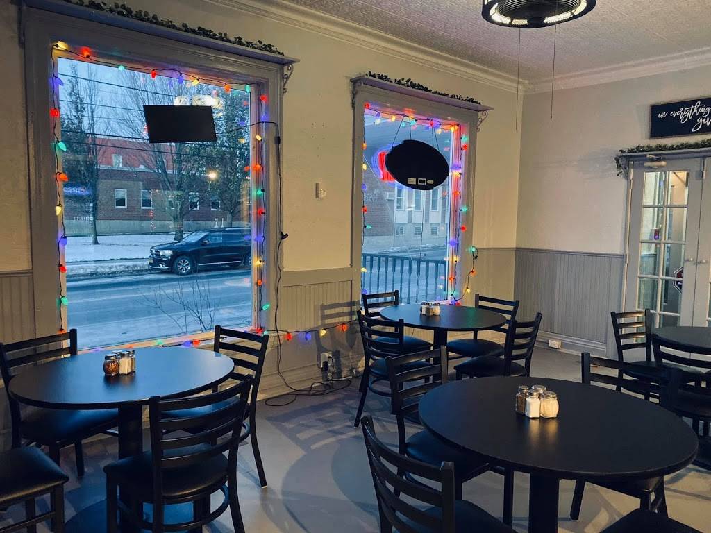 Rogers Hometown Pizzeria | meal delivery | 4 W Church St, Adams, NY 13605, USA | 3152323000 OR +1 315-232-3000