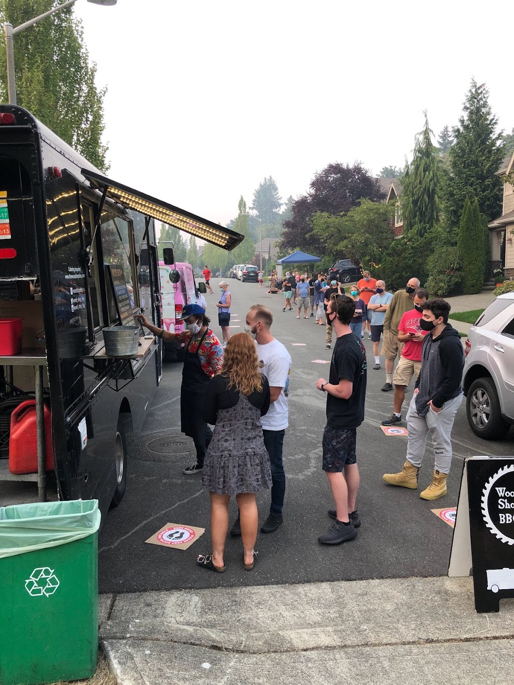 Food Truck Fridays | restaurant | 11810 179th Pl NE, Redmond, WA 98052, USA | 2063560268 OR +1 206-356-0268
