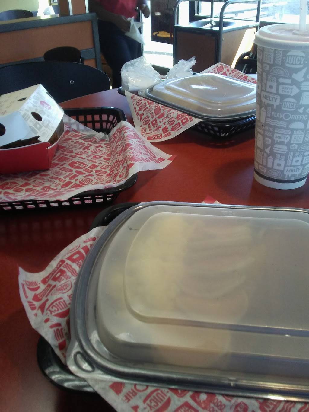 Jack in the Box | restaurant | 1551 E 4th St, Ontario, CA 91764, USA | 9099843114 OR +1 909-984-3114