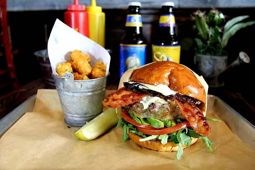 Gastro Grind Burgers | restaurant | 73850 CA-111 #B, Palm Desert, CA 92260, USA | 7604040300 OR +1 760-404-0300