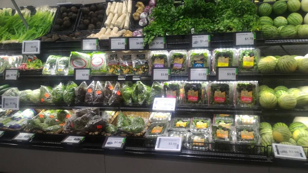 Avril Supermarché Santé Granby | restaurant | 11 Rue Évangéline, Granby, QC J2G 6N3, Canada | 4509944794 OR +1 450-994-4794