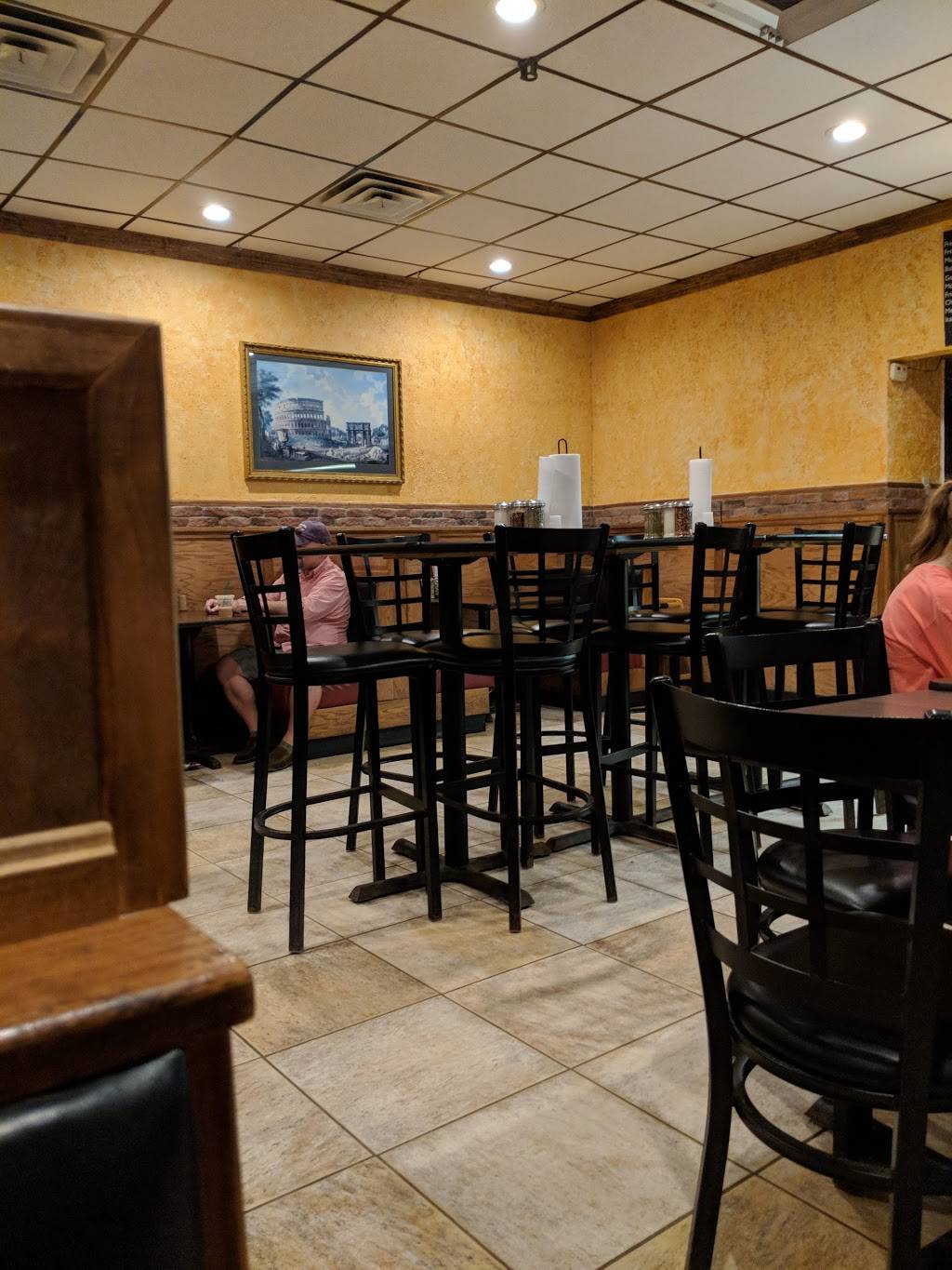 Lovers Pizza & Pasta | restaurant | 5605 W Lovers Ln, Dallas, TX 75209, USA | 2143530509 OR +1 214-353-0509