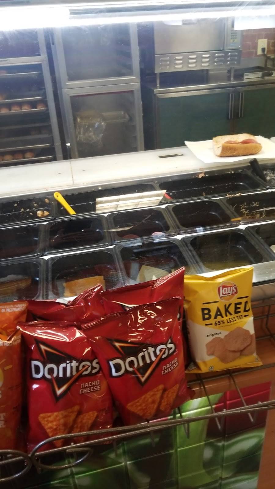 Subway | restaurant | 5105 Manchester Rd, Akron, OH 44319, USA | 3306457849 OR +1 330-645-7849