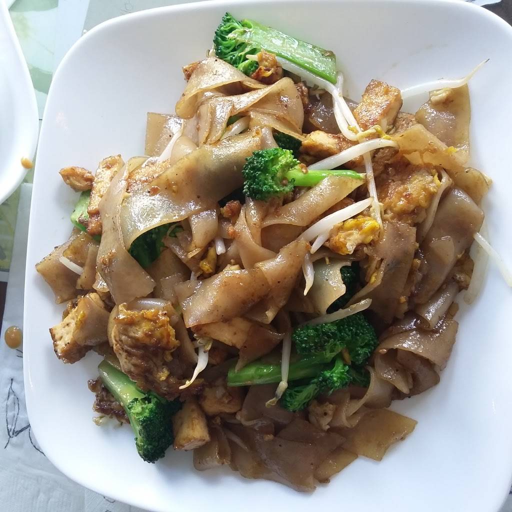 Leela Thai Restaurant | restaurant | 1737 Silver Lake Blvd, Los Angeles, CA 90026, USA | 3236606622 OR +1 323-660-6622