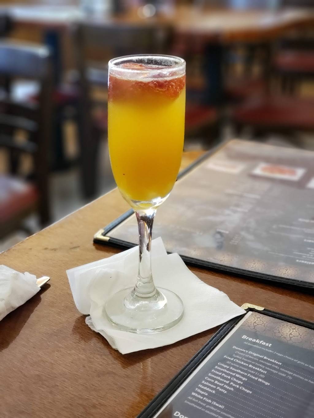 Donnies Place | restaurant | 60 NW 5th Ave, Delray Beach, FL 33444, USA | 5612439996 OR +1 561-243-9996