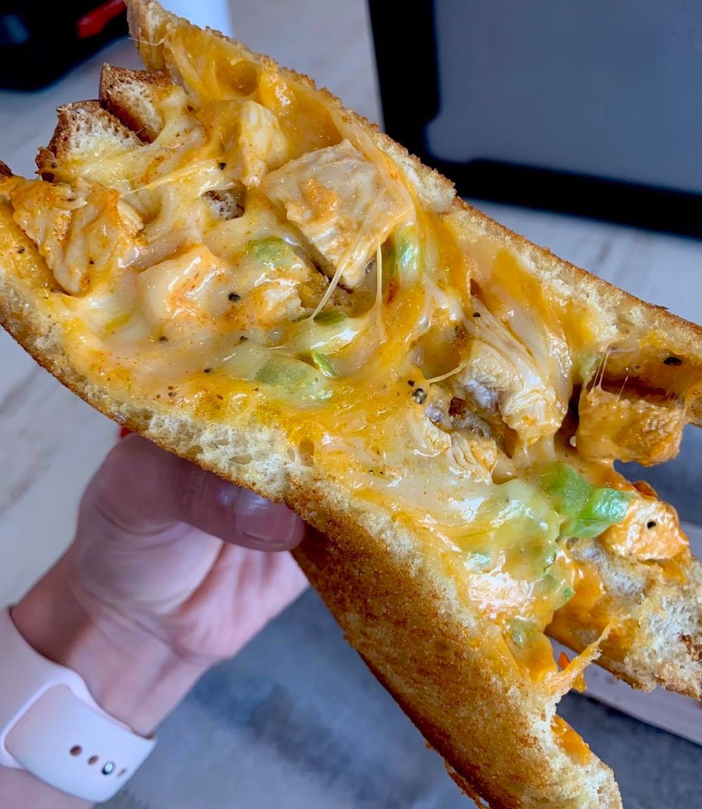 MacCheesys | restaurant | 1920 E Independence St, Springfield, MO 65804, USA | 4173513084 OR +1 417-351-3084