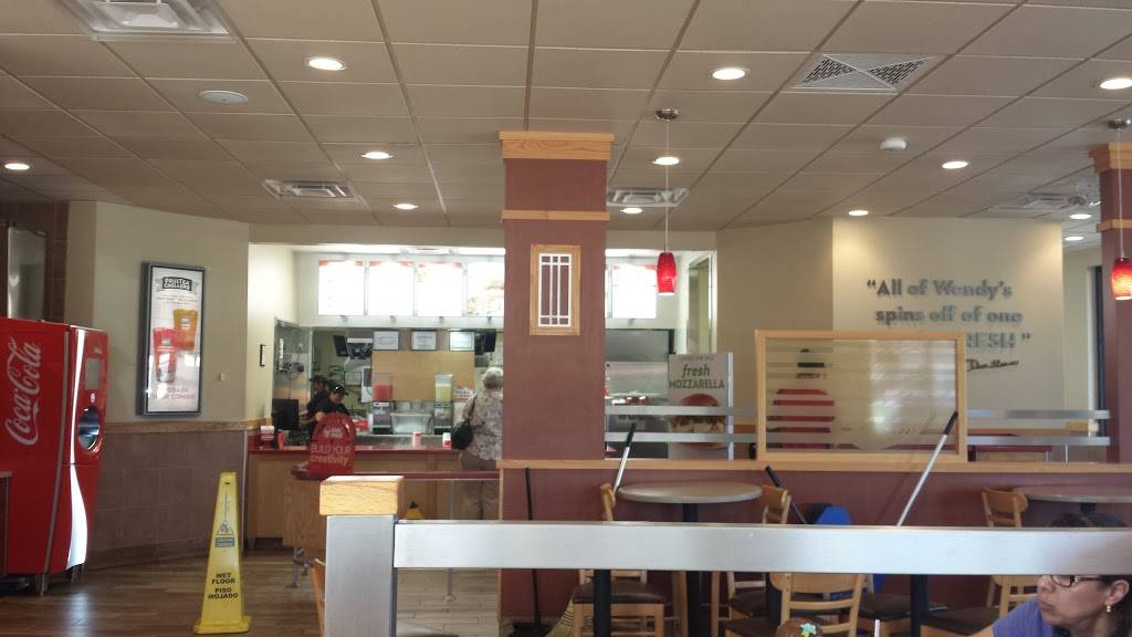 Wendys | restaurant | 4410 W Green Oaks Blvd, Arlington, TX 76016, USA | 6825874047 OR +1 682-587-4047