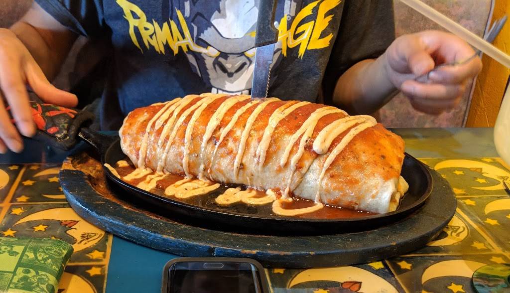 El Azteca | restaurant | N474 Eisenhower Dr, Appleton, WI 54915, USA | 9208306605 OR +1 920-830-6605