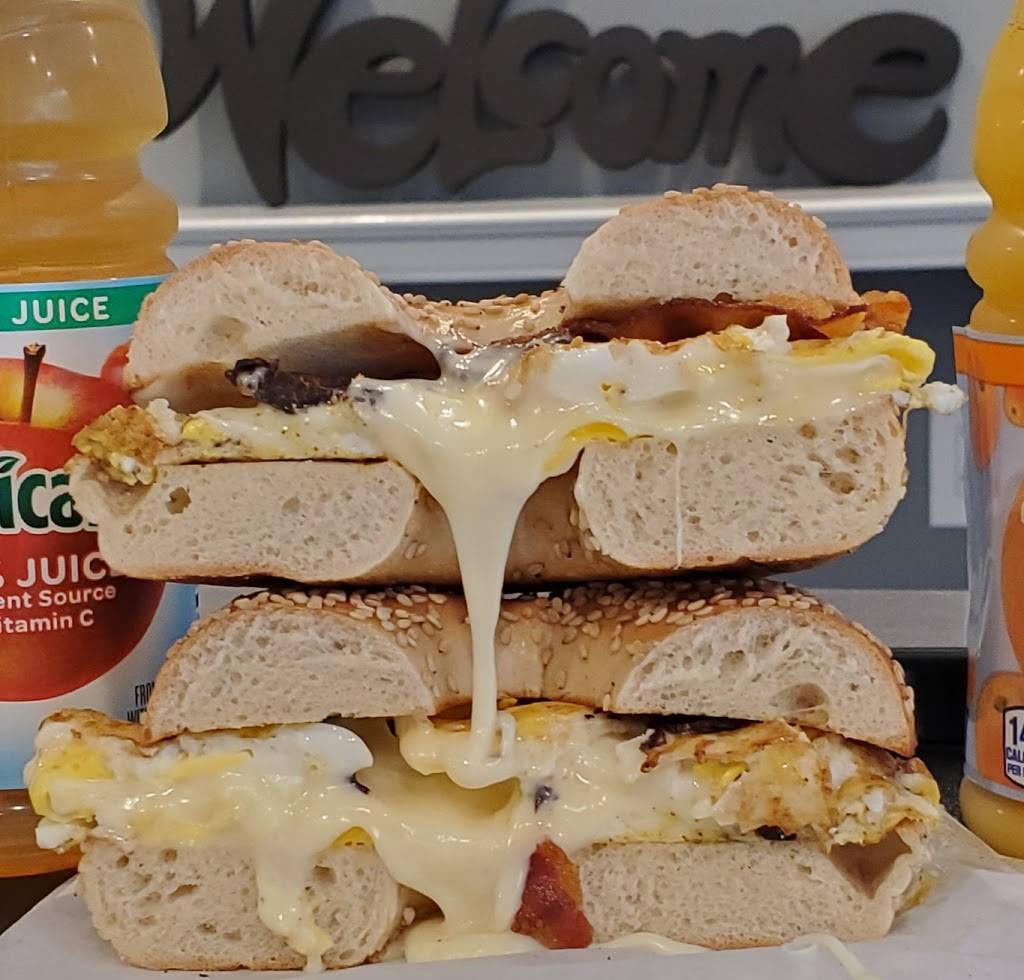 Funcles Café | restaurant | 3584 Whitney Ave, Hamden, CT 06518, USA | 2038239661 OR +1 203-823-9661