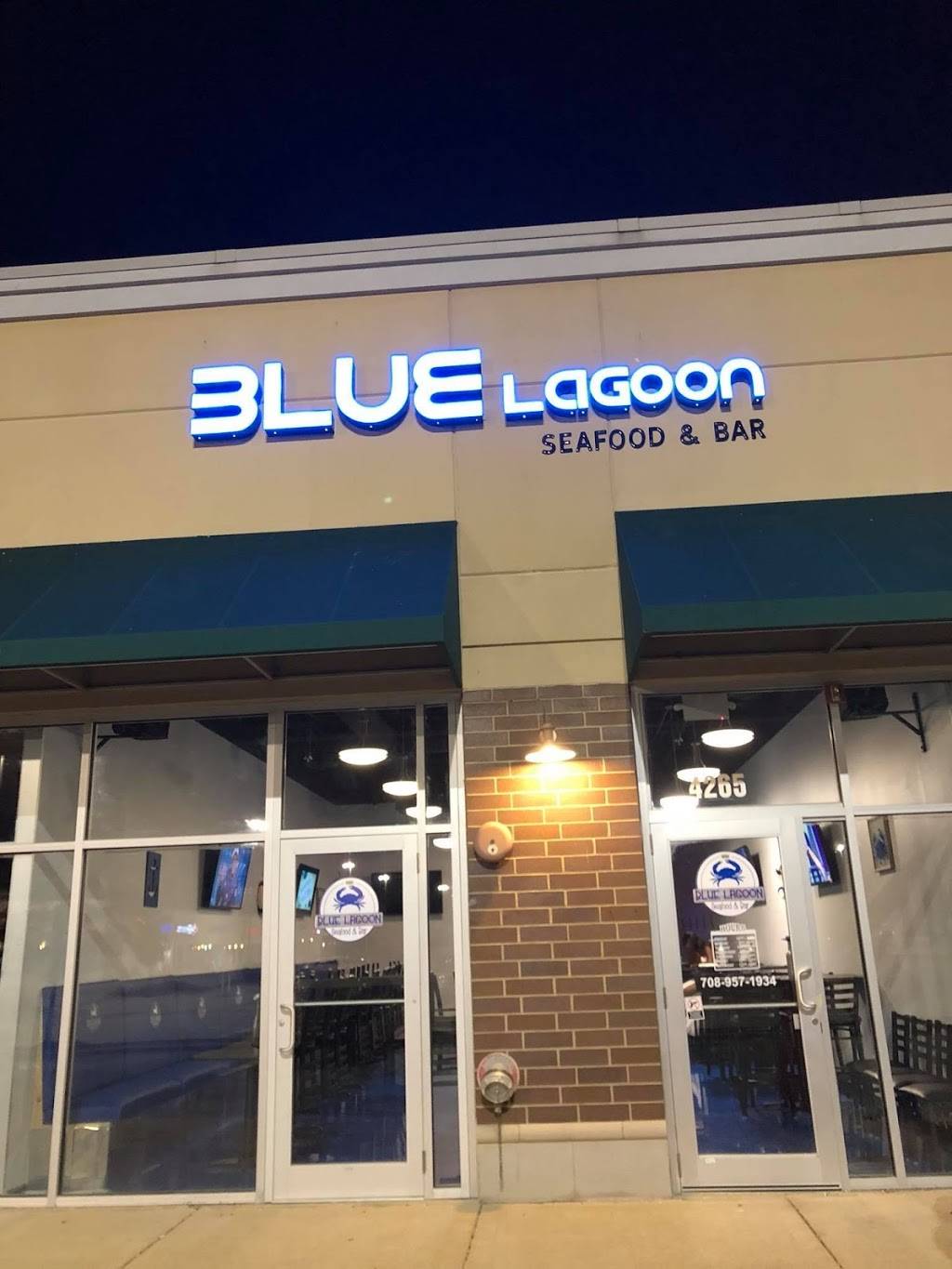 Blue Lagoon | restaurant | 4265 W 167th St, Country Club Hills, IL 60478, USA | 7089571934 OR +1 708-957-1934
