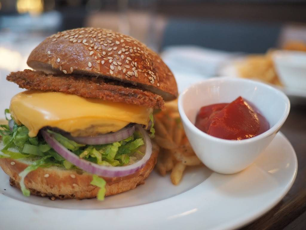 Portsmith | restaurant | 660 N State St, Chicago, IL 60654, USA | 3122026050 OR +1 312-202-6050