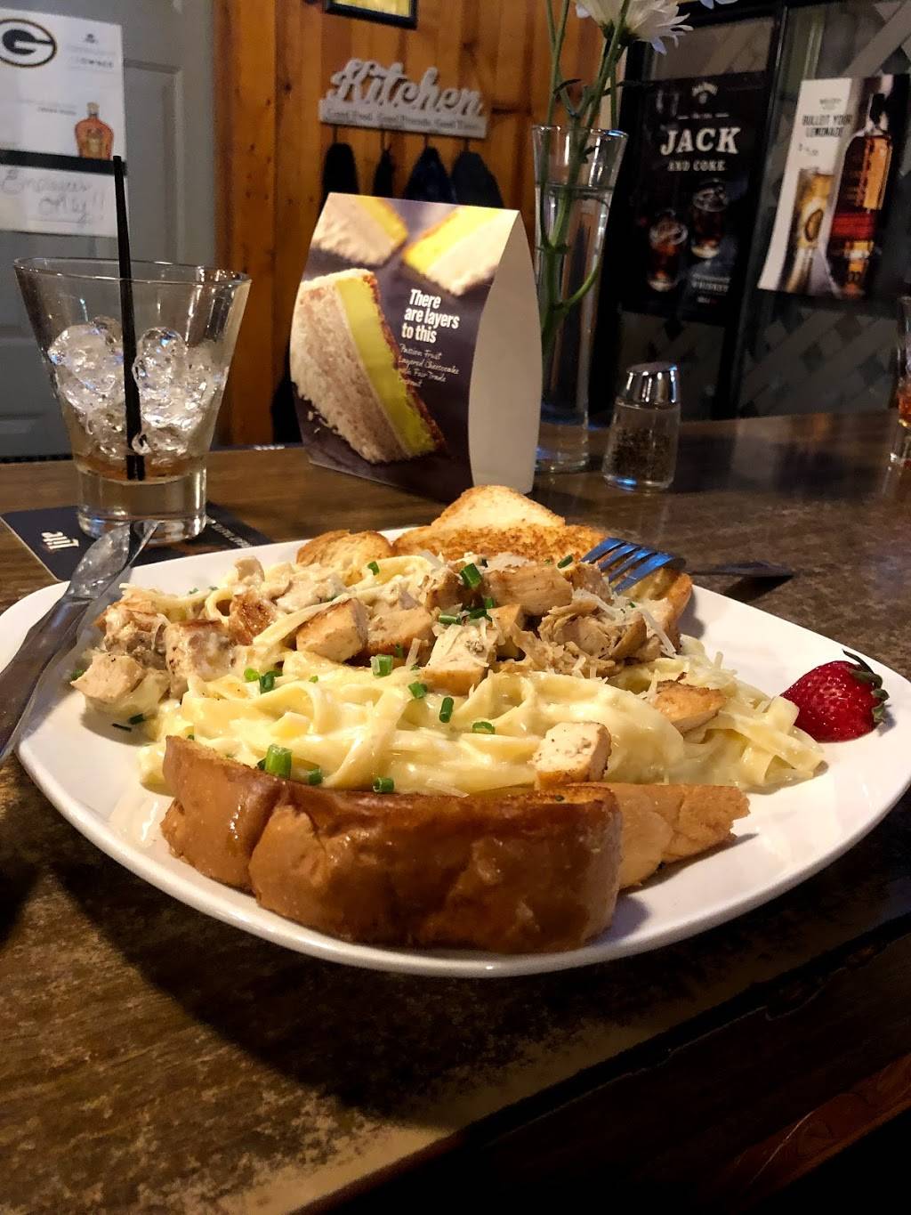 Kelly Grill | restaurant | 143 E 1st Ave, Stanley, WI 54768, USA | 7157090160 OR +1 715-709-0160