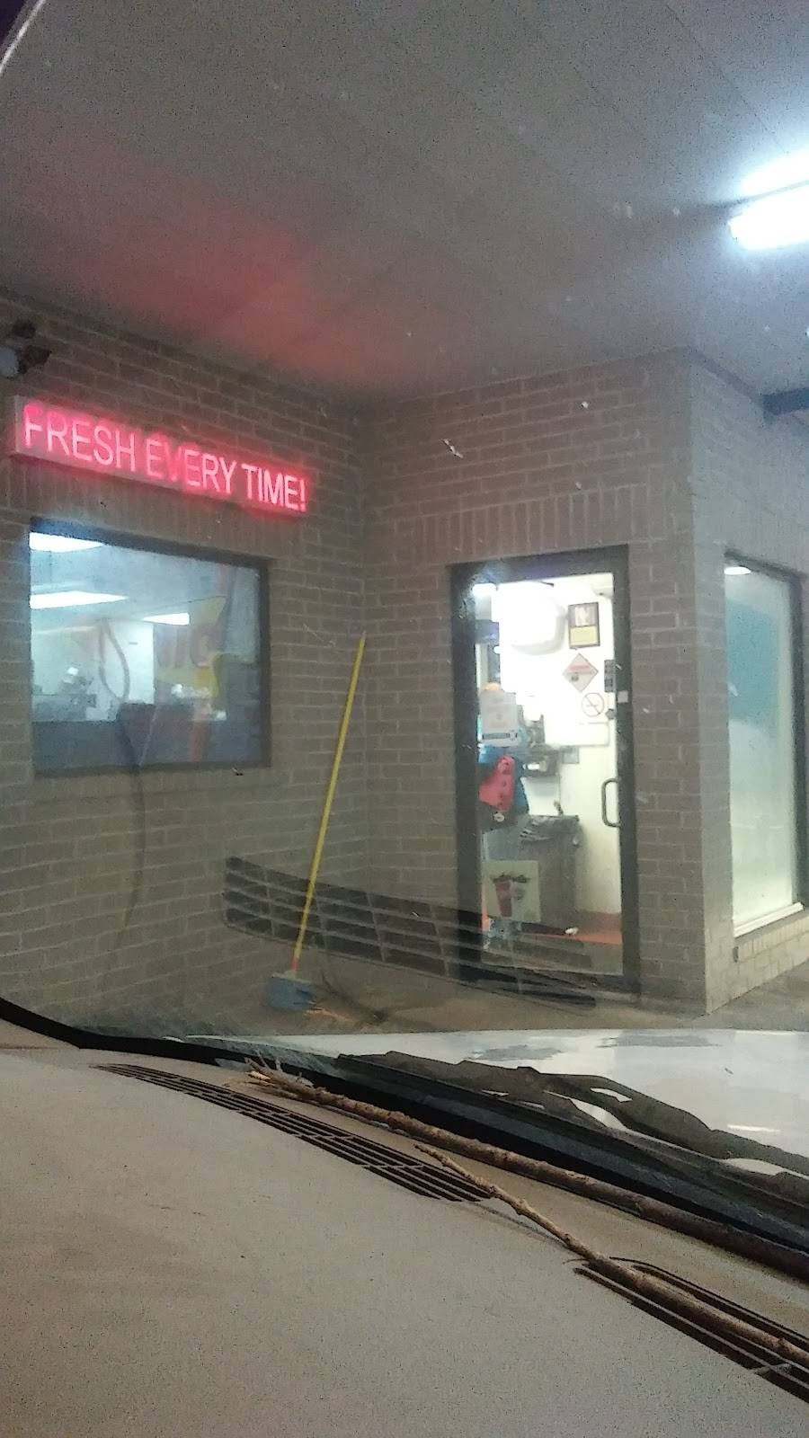 Sonic Drive-In | restaurant | 640 Carl Perkins Pkwy, Tiptonville, TN 38079, USA | 7312530000 OR +1 731-253-0000