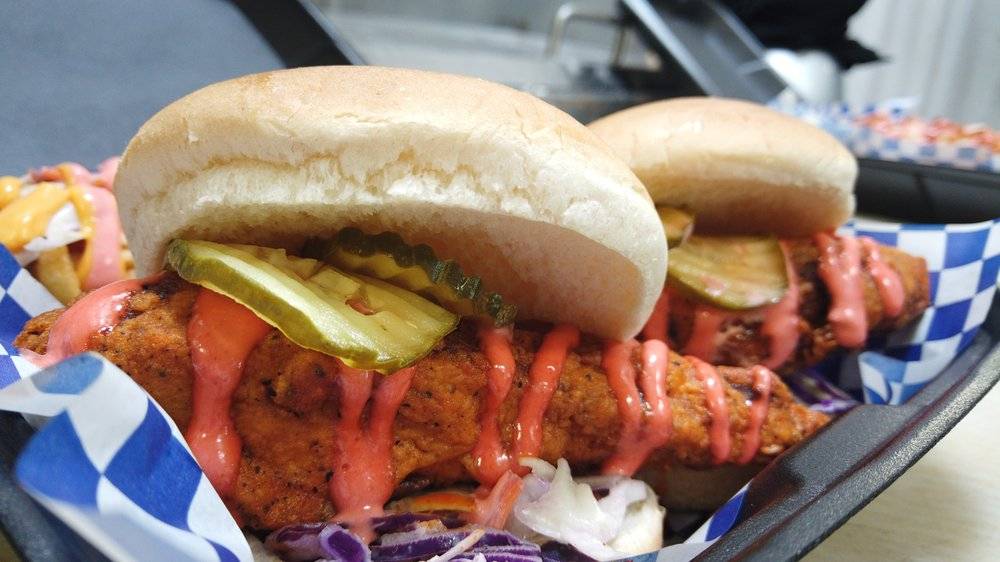 Nashville Hot Chicken | meal takeaway | 1921 N Highland Ave, Los Angeles, CA 90068, USA | 3239290677 OR +1 323-929-0677