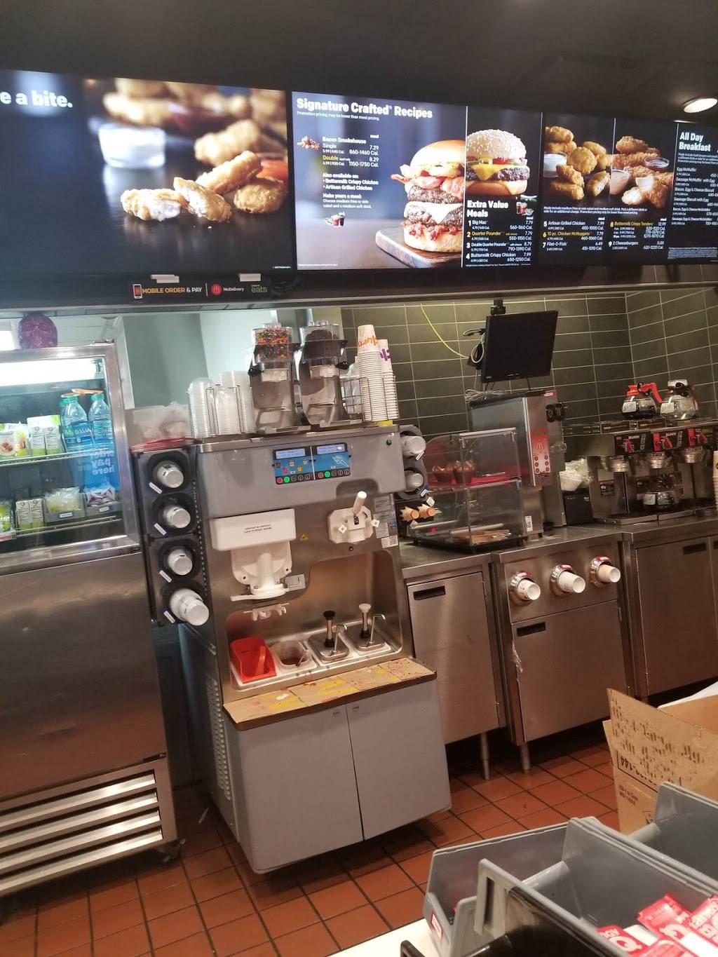 McDonalds | cafe | 2350 N Central Ave, Chicago, IL 60639, USA | 7736224405 OR +1 773-622-4405