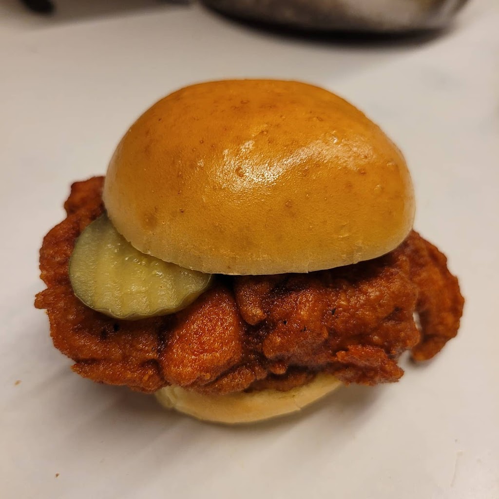 Downriver Bar and Grill | restaurant | 3904 W Jefferson Ave, Ecorse, MI 48229, USA | 3134386548 OR +1 313-438-6548