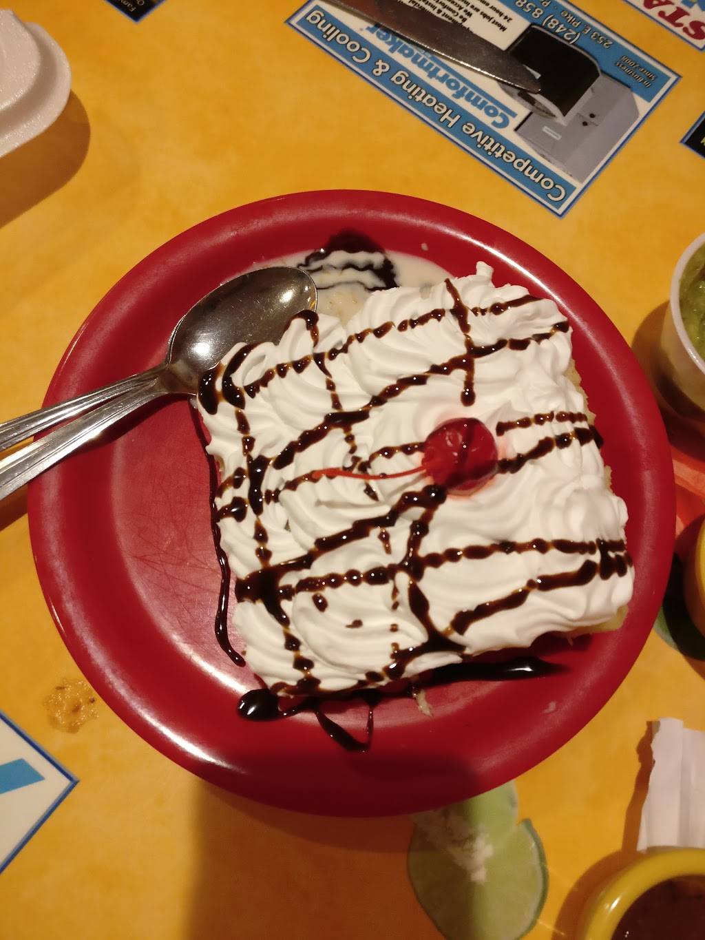 Jalapenos | restaurant | 806 Baldwin Ave, Pontiac, MI 48340, USA | 2484540887 OR +1 248-454-0887